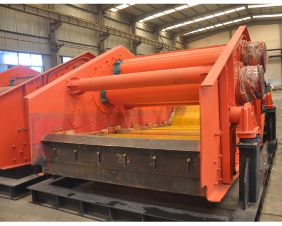 High-efficiency multi-frequency dewatering screen