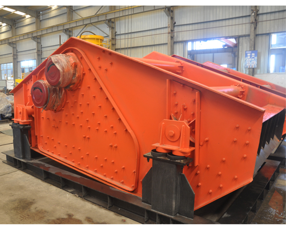 High-efficiency multi-frequency dewatering screen