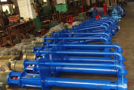 Submerged slurry pump